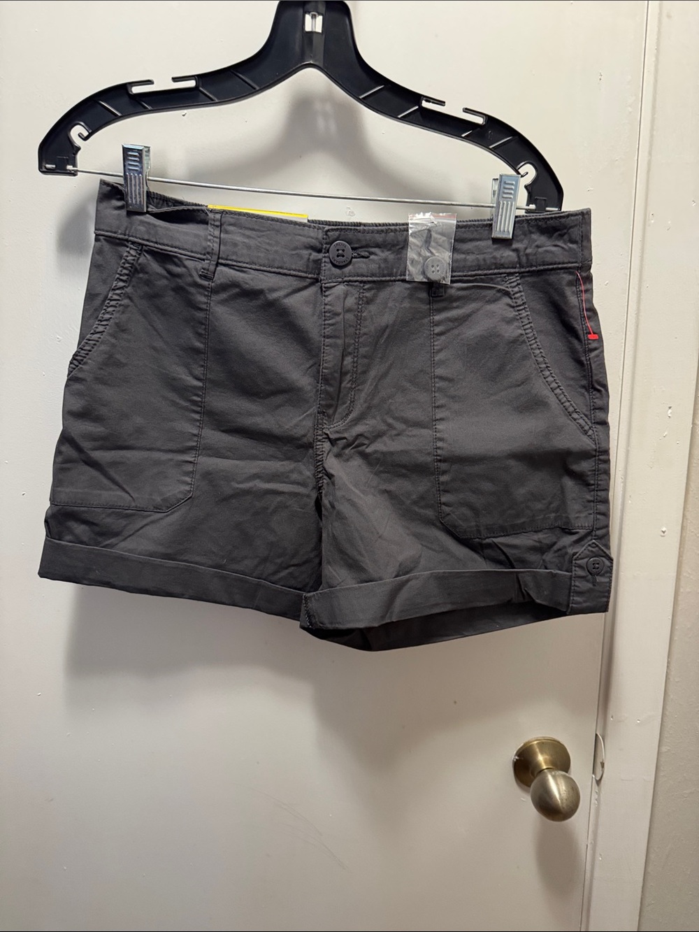 Casual Roll-Cuff Women's Shorts in Dark Gray(4)